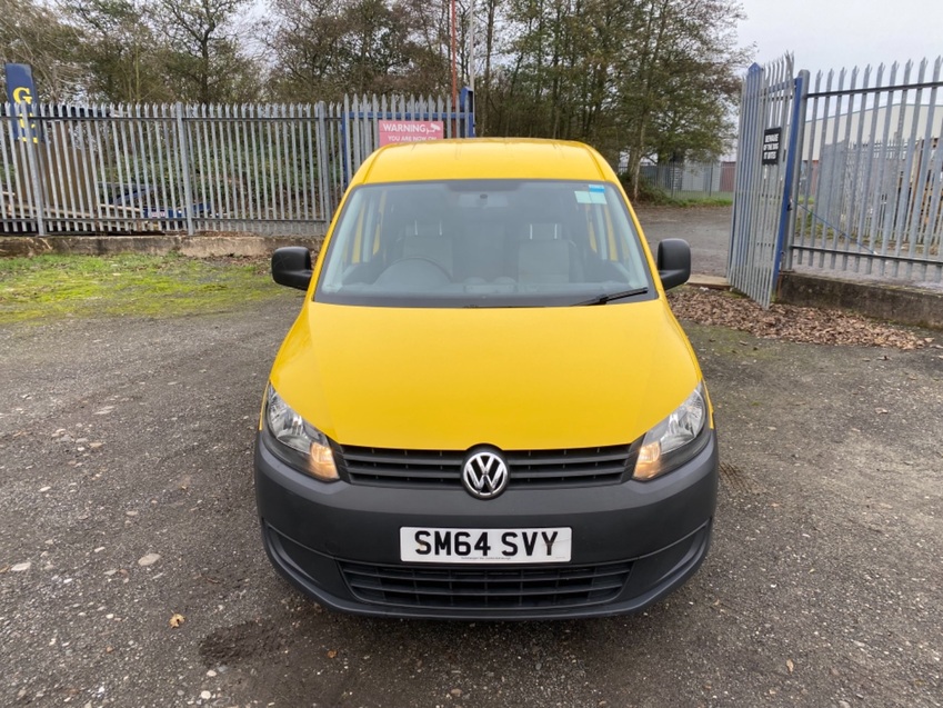 VOLKSWAGEN CADDY MAXI C20 TDI KOMBI 5 Seats. Yellow. 1 Owner. FSH 2015