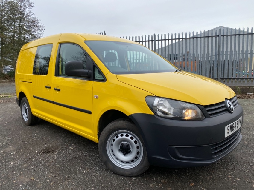 VOLKSWAGEN CADDY MAXI C20 TDI KOMBI 5 Seats. Yellow. 1 Owner. FSH 2015