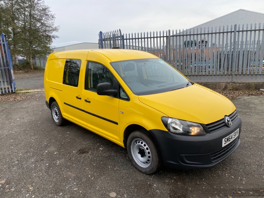 VOLKSWAGEN CADDY MAXI C20 TDI KOMBI 5 Seats. Yellow. 1 Owner. FSH 2015