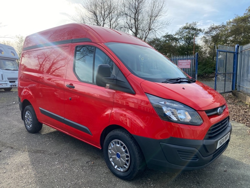 FORD TRANSIT CUSTOM 2.2TDCi 290 L1H2. High roof. Red Diesel Van. 2014