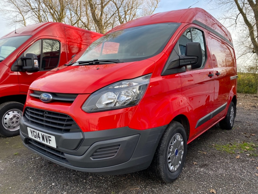 FORD TRANSIT CUSTOM 2.2TDCi 290 L1H2. High roof. Red Diesel Van. 2014