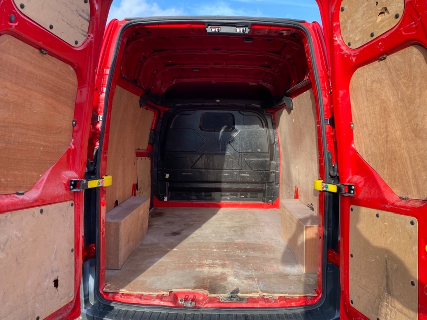 FORD TRANSIT CUSTOM 2.2TDCi 290 L1H2. High roof. Red Diesel Van. 2014
