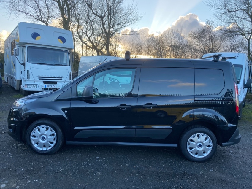 FORD TRANSIT CONNECT 220 TREND In Black. 97k. 2016