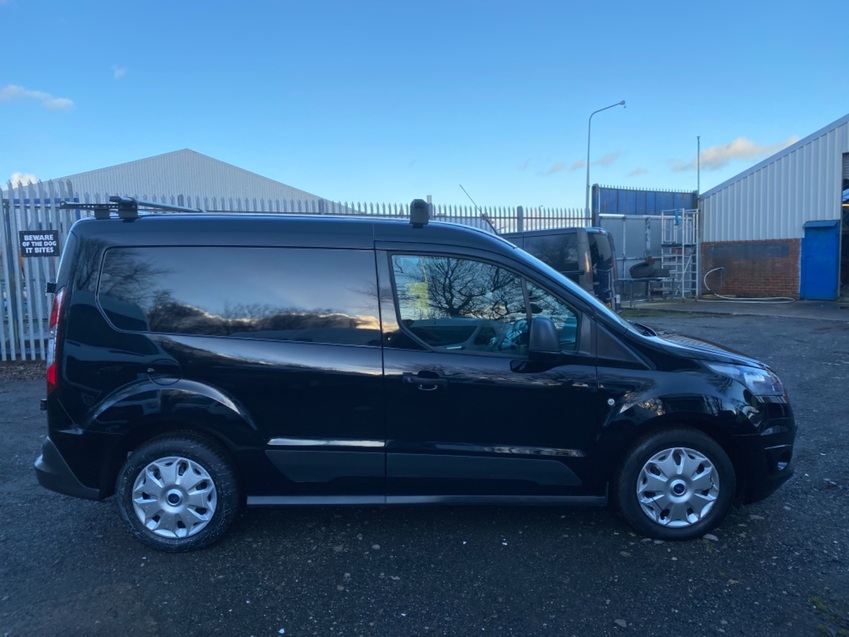 FORD TRANSIT CONNECT 220 TREND In Black. 97k. 2016