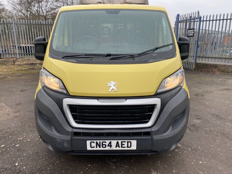 PEUGEOT BOXER Double Cab Dropside Tipper. 42000Miles 2014