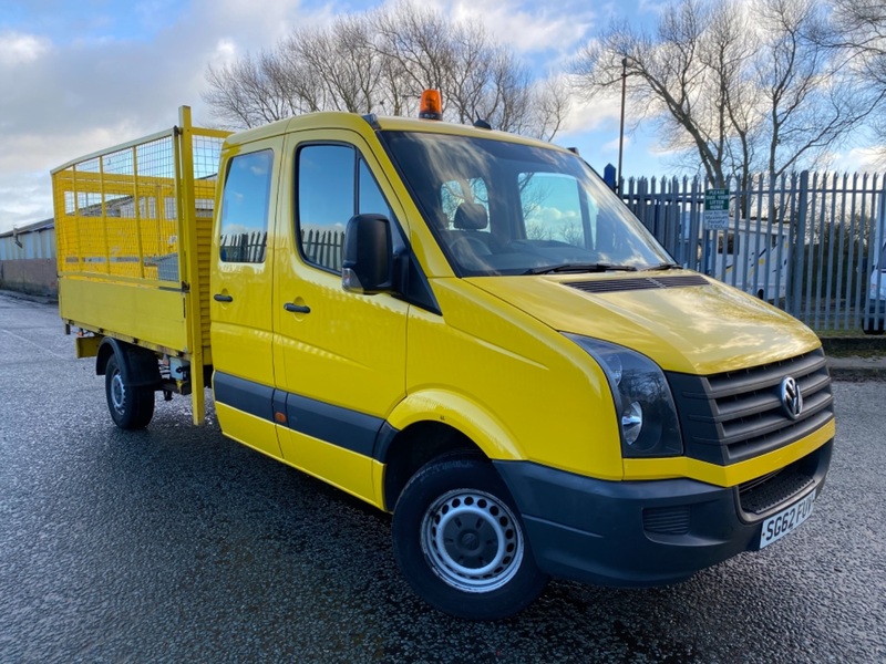 VOLKSWAGEN CRAFTER CR35 Double Cab Caged Tipper. 2012