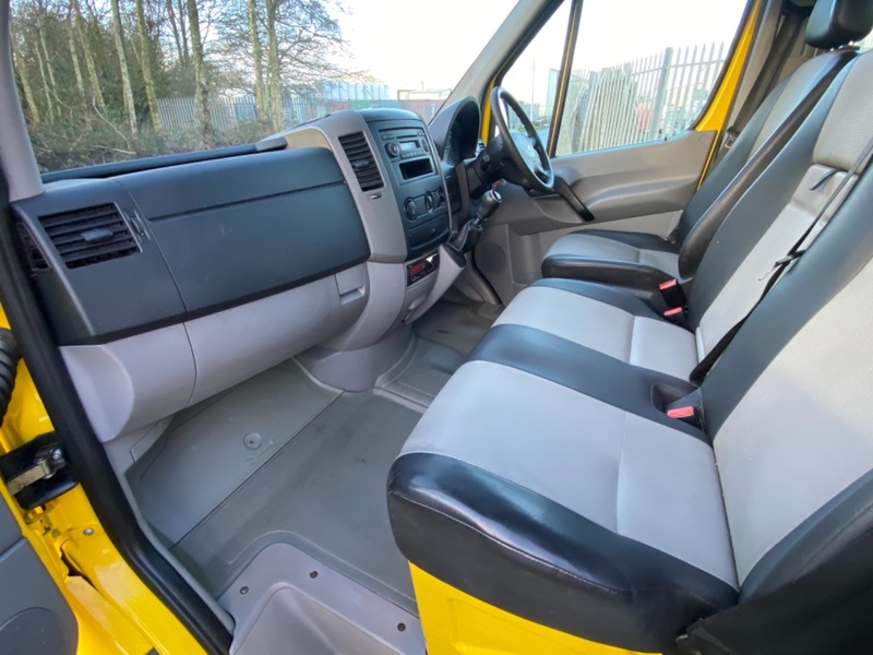 VOLKSWAGEN CRAFTER CR35 Double Cab Caged Tipper. 2012