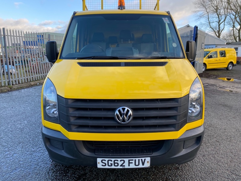 VOLKSWAGEN CRAFTER CR35 Double Cab Caged Tipper. 2012