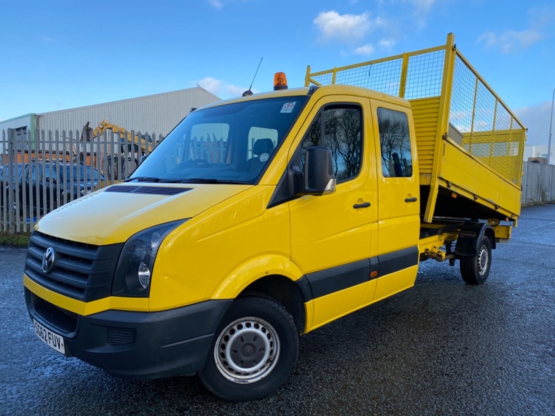VOLKSWAGEN CRAFTER CR35 Double Cab Caged Tipper. 2012