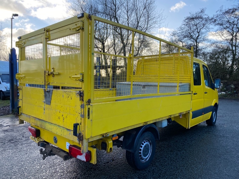 VOLKSWAGEN CRAFTER CR35 Double Cab Caged Tipper. 2012