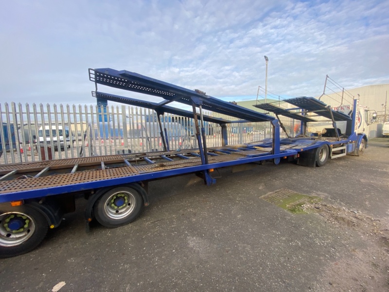 RENAULT PREMIUM 220.18 4X2 VAN CARRIER 2004