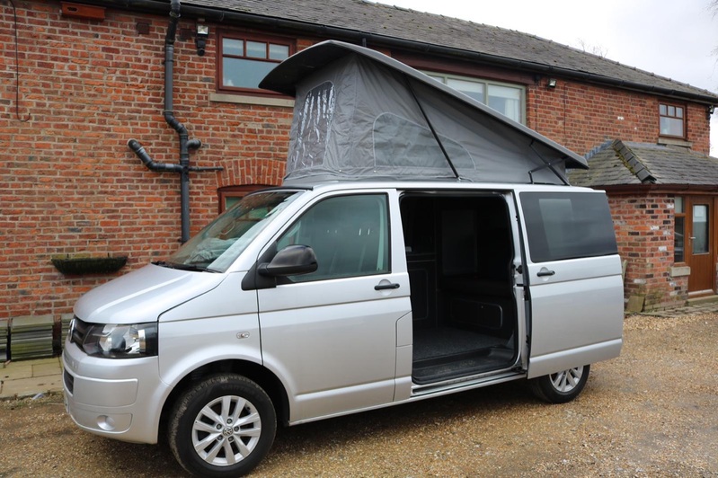 VOLKSWAGEN T5 CAMPER POP UP ROOF. 50K FSH. 2015