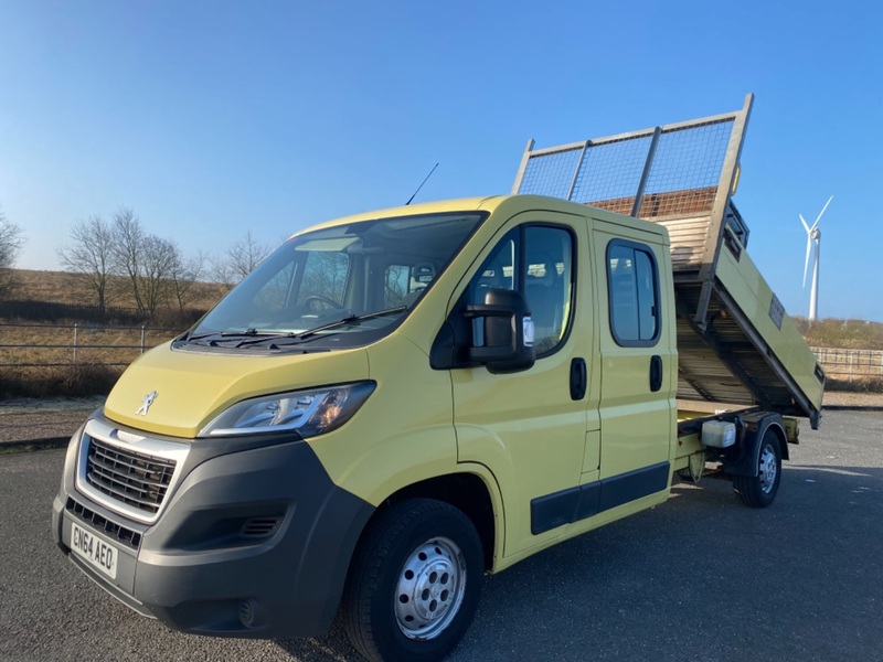 PEUGEOT BOXER Double Cab Dropside Tipper. 47650 Miles. 1 Owner. FSH 2014