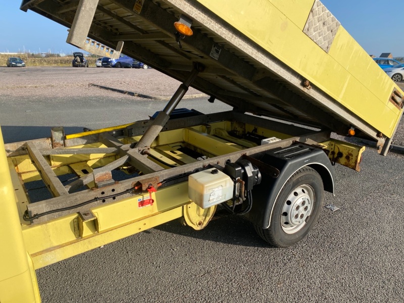 PEUGEOT BOXER Double Cab Dropside Tipper. 47650 Miles. 1 Owner. FSH 2014