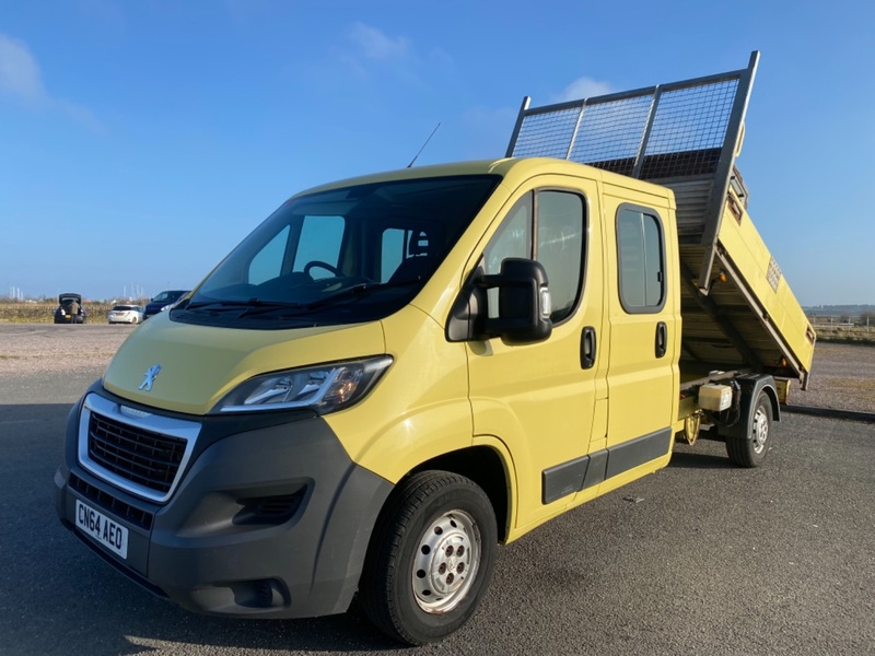 PEUGEOT BOXER Double Cab Dropside Tipper. 47650 Miles. 1 Owner. FSH 2014