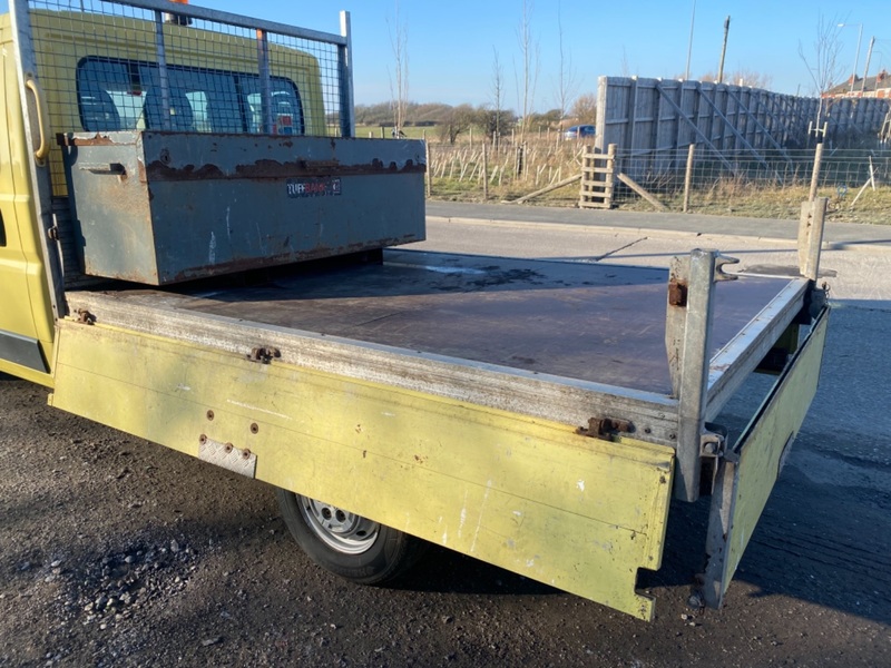 PEUGEOT BOXER Double Cab Dropside Tipper. 47650 Miles. 1 Owner. FSH 2014