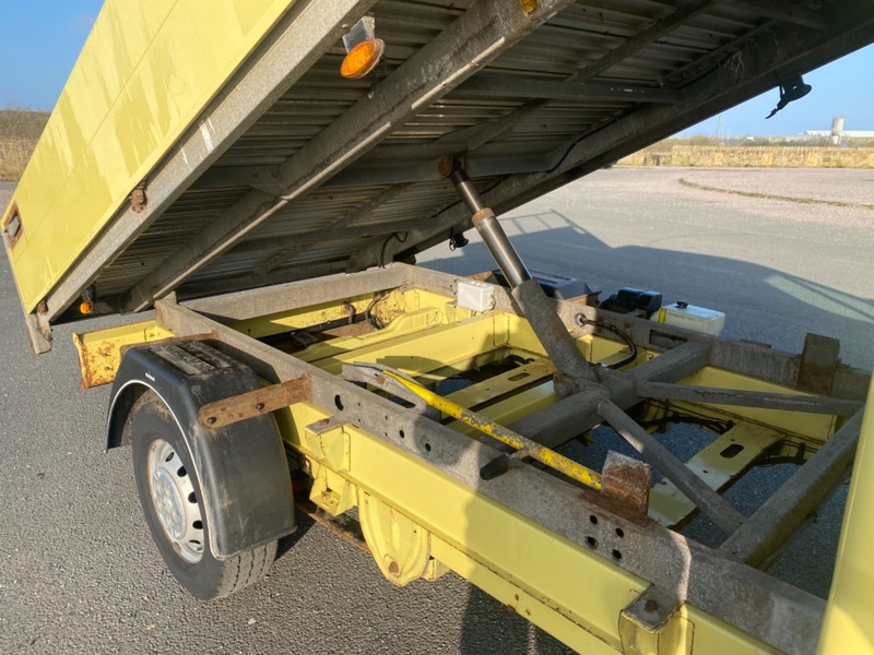 PEUGEOT BOXER Double Cab Dropside Tipper. 47650 Miles. 1 Owner. FSH 2014