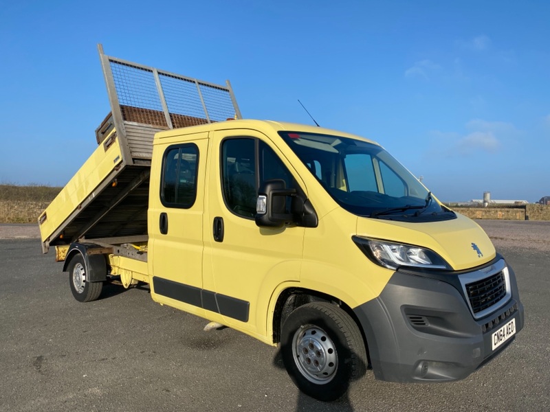 PEUGEOT BOXER Double Cab Dropside Tipper. 47650 Miles. 1 Owner. FSH 2014