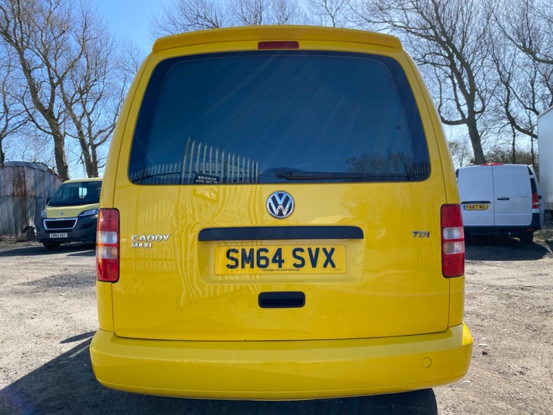 VOLKSWAGEN CADDY MAXI C20 Maxi Kombi Crew Van. 18 Alloys. Colour Coded. 56000 Miles. 2015