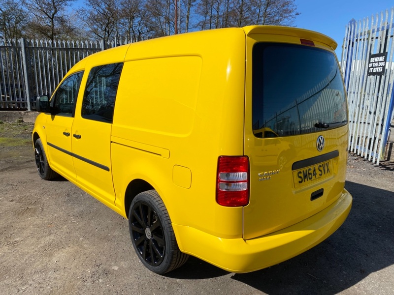 VOLKSWAGEN CADDY MAXI C20 Maxi Kombi Crew Van. 18 Alloys. Colour Coded. 56000 Miles. 2015