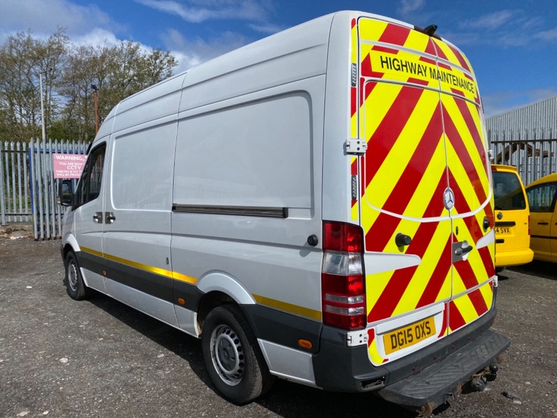 MERCEDES-BENZ SPRINTER 316 CDI MWB. SATNAV. AIRCON. REAR CAMERA. NO VAT 2015