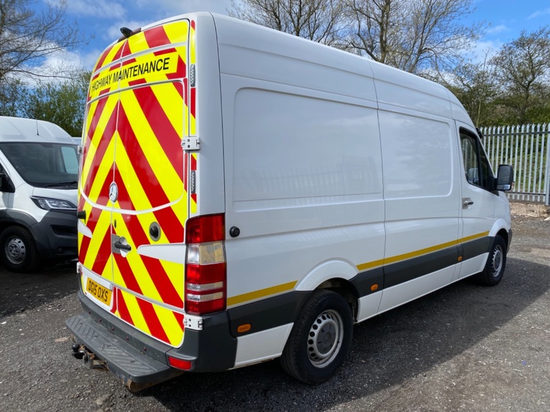 MERCEDES-BENZ SPRINTER 316 CDI MWB. SATNAV. AIRCON. REAR CAMERA. NO VAT 2015