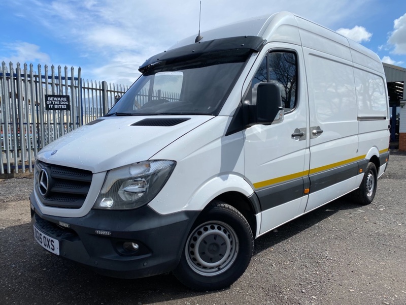 MERCEDES-BENZ SPRINTER 316 CDI MWB. SATNAV. AIRCON. REAR CAMERA. NO VAT 2015