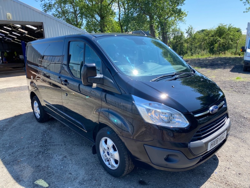 FORD TRANSIT CUSTOM 290 LIMITED . BLACK. AC. DAB. CRUISE. BLUETOOTH. 2018