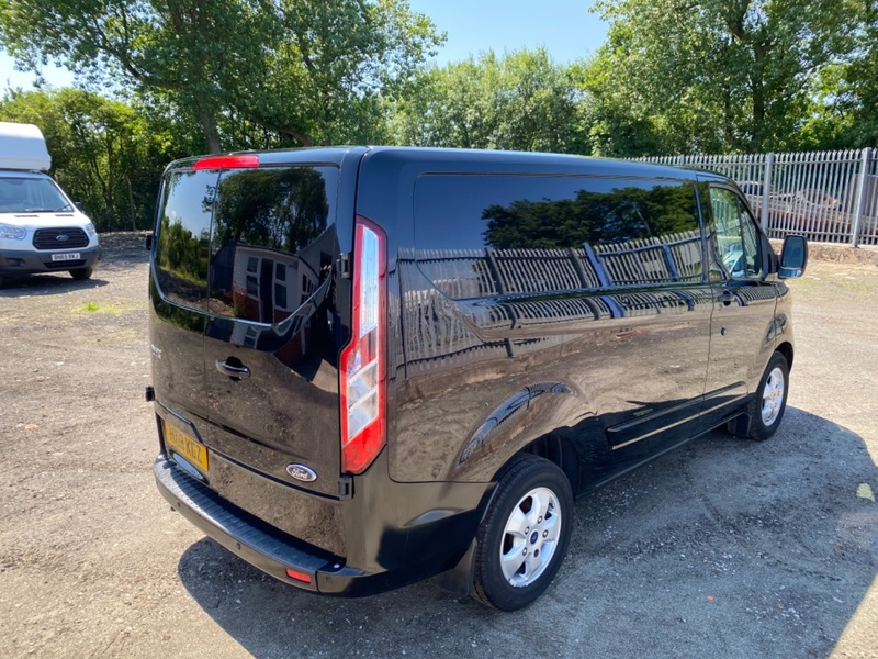 FORD TRANSIT CUSTOM 290 LIMITED . BLACK. AC. DAB. CRUISE. BLUETOOTH. 2018