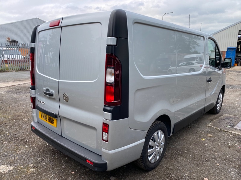 VAUXHALL VIVARO L1H1 2700 SPORTIVE CDTI SATNAV. AC. B-TOOTH. FSH 2018