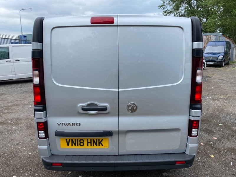 VAUXHALL VIVARO L1H1 2700 SPORTIVE CDTI SATNAV. AC. B-TOOTH. FSH 2018