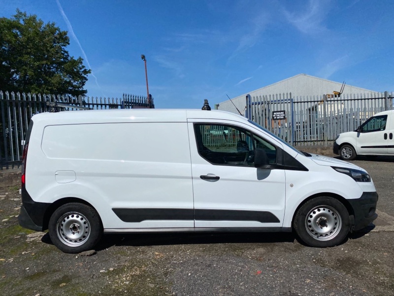 FORD TRANSIT CONNECT 1.6TDCi L2 LWB with only 36000 Miles. Direct Council 2015