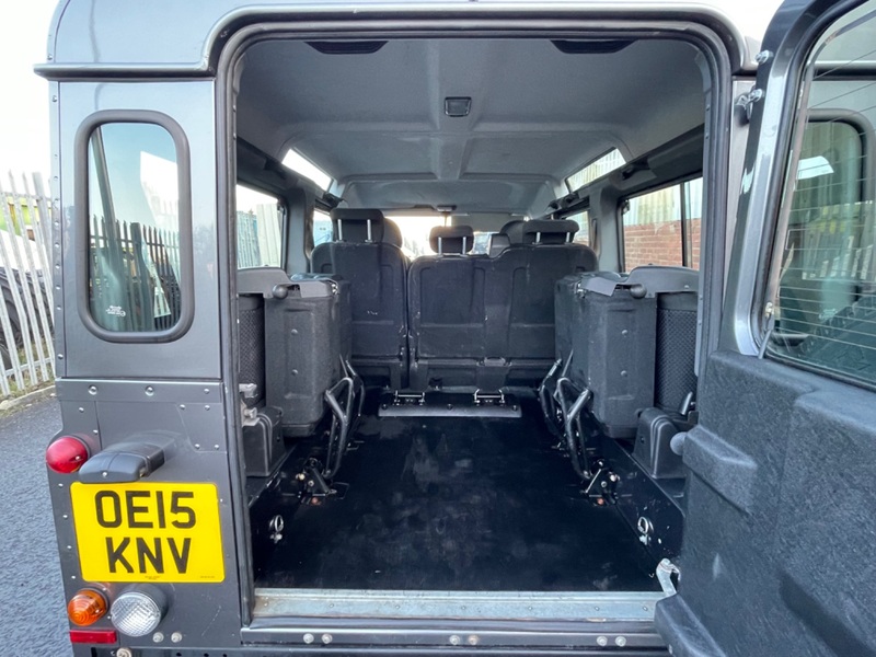 LAND ROVER DEFENDER TD COUNTY STATION WAGON 7 SEAT FSH 2015