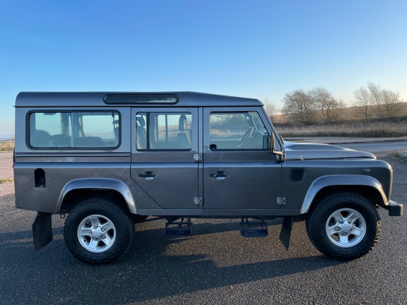 LAND ROVER DEFENDER TD COUNTY STATION WAGON 7 SEAT FSH 2015