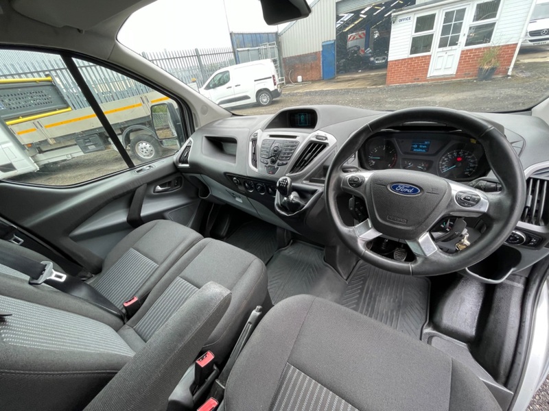 FORD TRANSIT CUSTOM 310 TREND High Roof. Silver. Aircon. 2015