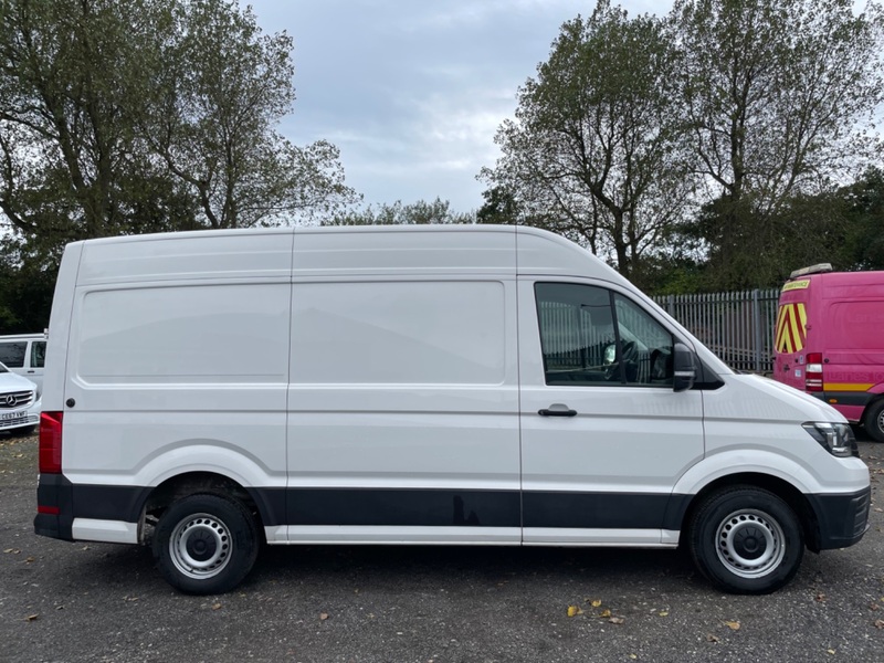 VOLKSWAGEN CRAFTER CR35 TDI MWB TRENDLINE. DAB. B-Tooth. Cruise.1 Owner. 2019