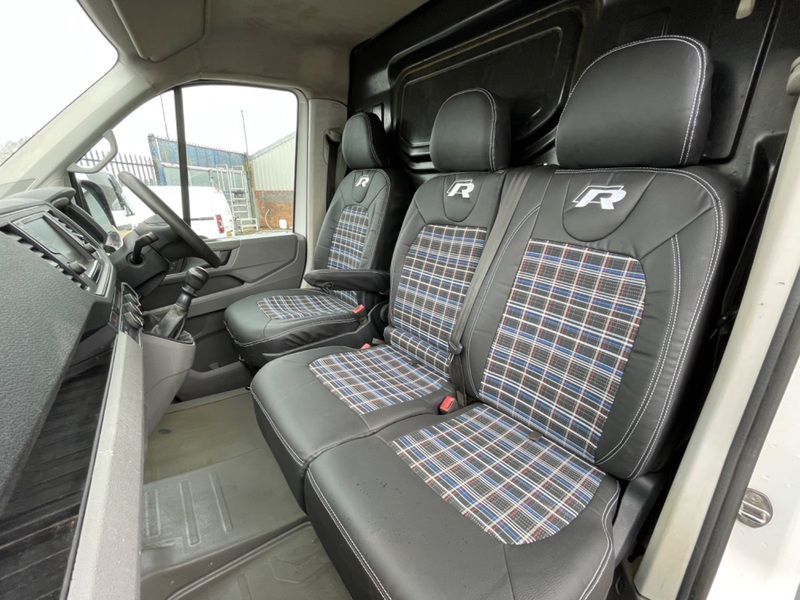 VOLKSWAGEN CRAFTER CR35 TDI MWB TRENDLINE. DAB. B-Tooth. Cruise.1 Owner. 2019