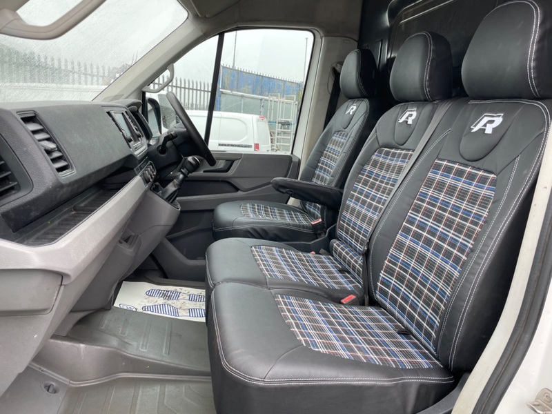 VOLKSWAGEN CRAFTER CR35 TDI MWB TRENDLINE. DAB. B-Tooth. Cruise.1 Owner. 2019