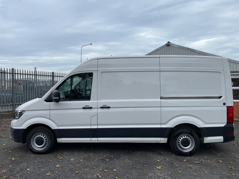 VOLKSWAGEN CRAFTER CR35 TDI MWB TRENDLINE. DAB. B-Tooth. Cruise.1 Owner. 2019