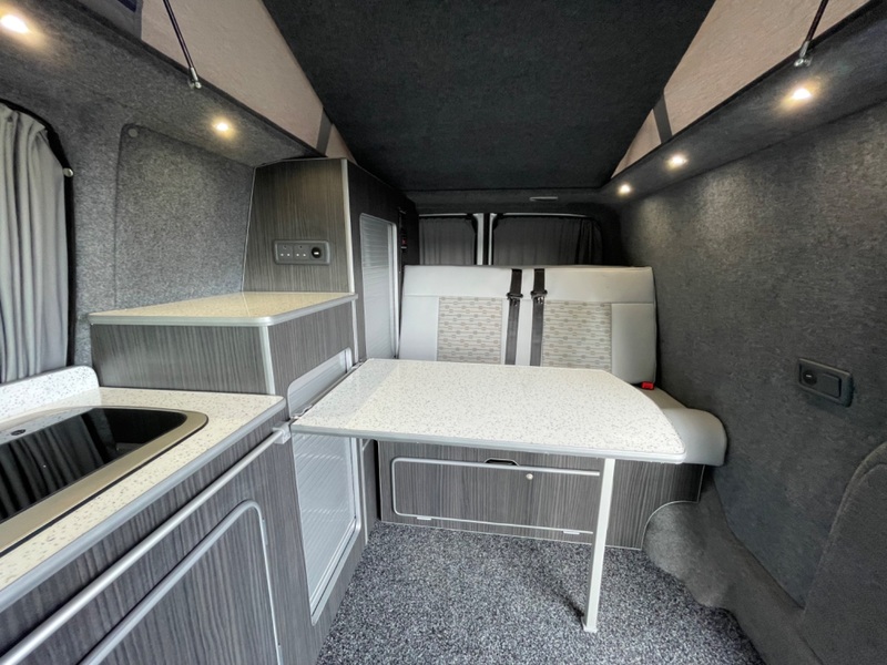 VOLKSWAGEN T5 CAMPER T30 Highline DSG Auto. 140BHP 2011