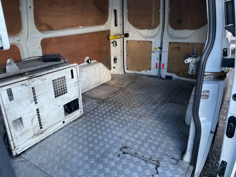 FORD TRANSIT CUSTOM 310. 2.0TDCi LWB Van.  Onboard Generator. 2016