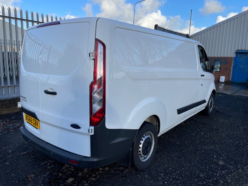 FORD TRANSIT CUSTOM 310. 2.0TDCi LWB Van.  Onboard Generator. 2016