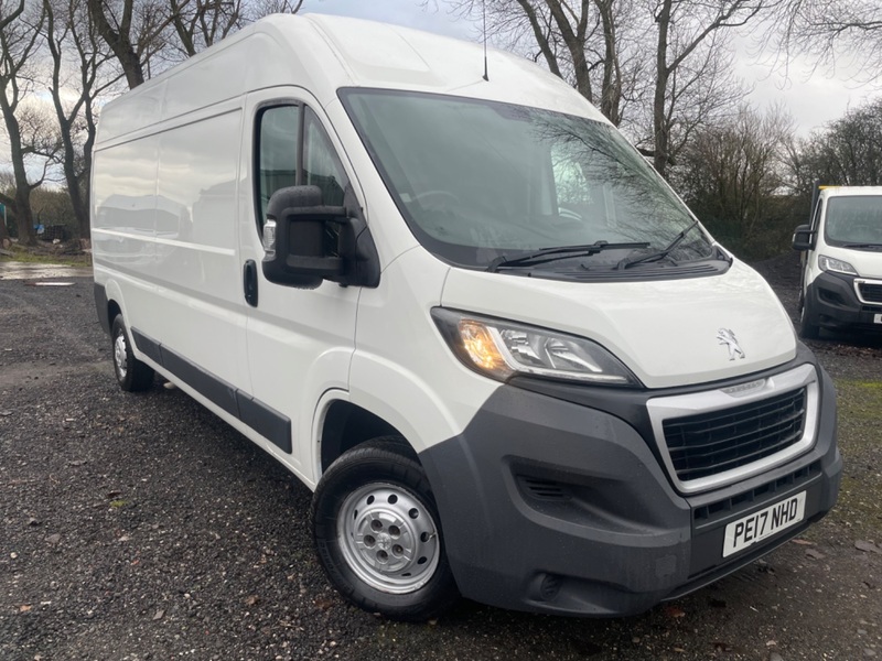 PEUGEOT BOXER BLUE HDI LWB Professional. Euro 6. Satnav, AC, Cruise. 2017