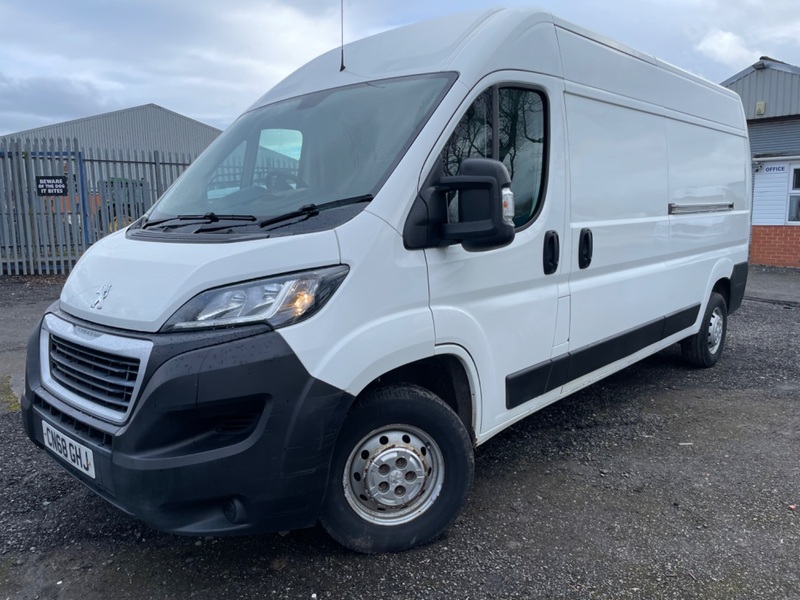 PEUGEOT BOXER BLUE HDI 335 L3H2 PROFESSIONAL . FSH. 2018