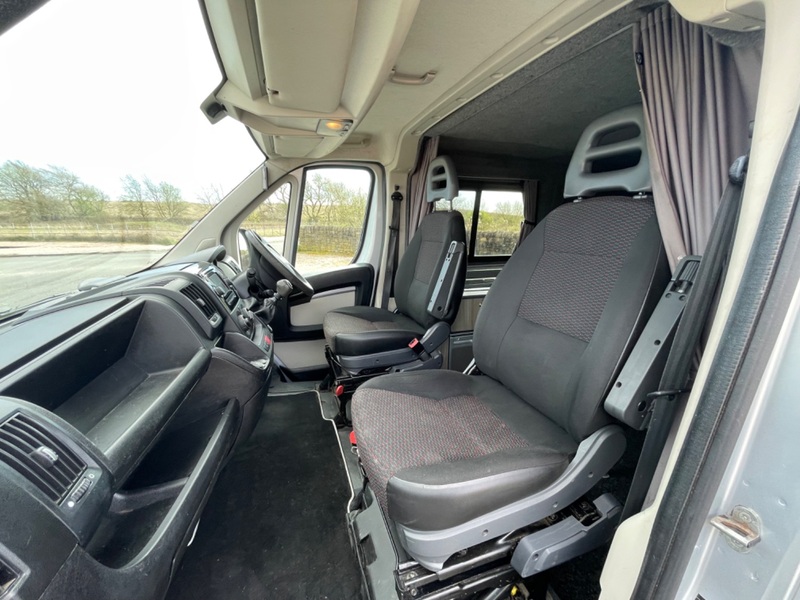 CITROEN RELAY CAMPERVAN. FIXED BED. SWIVEL SEATS. AC.CRUISE.DAB.B-TOOTH. 2015