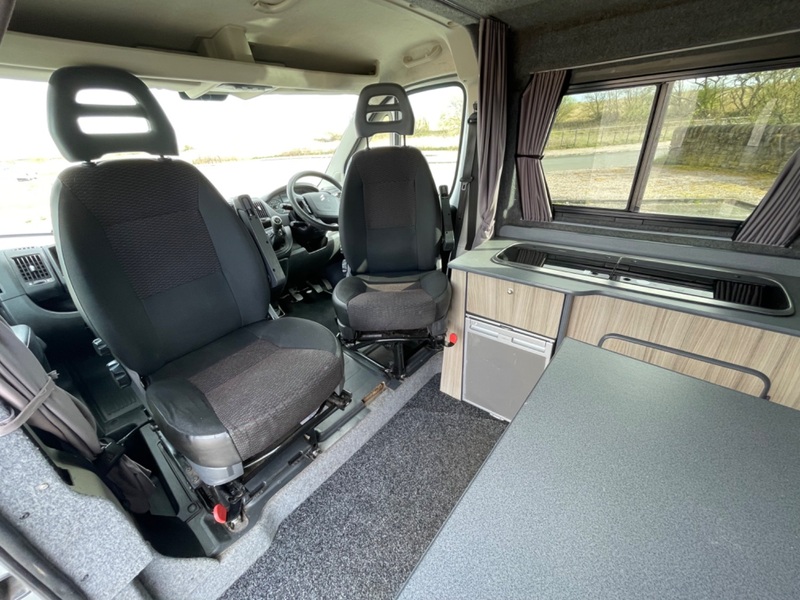 CITROEN RELAY CAMPERVAN. FIXED BED. SWIVEL SEATS. AC.CRUISE.DAB.B-TOOTH. 2015