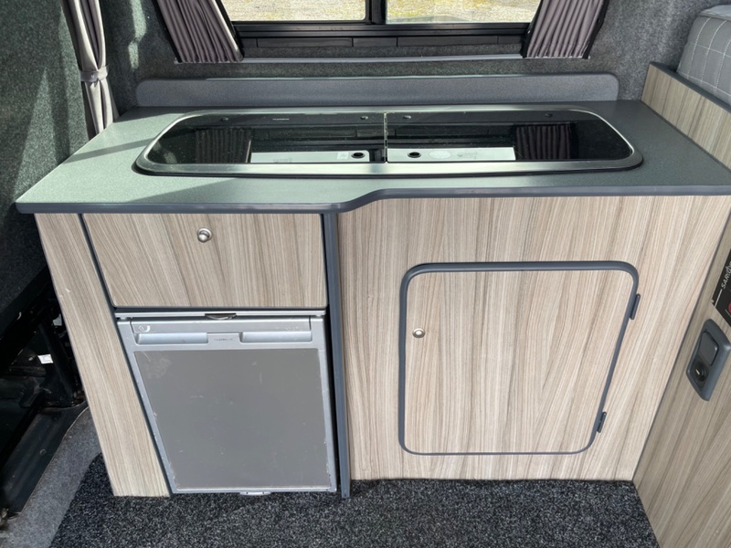 CITROEN RELAY CAMPERVAN. FIXED BED. SWIVEL SEATS. AC.CRUISE.DAB.B-TOOTH. 2015