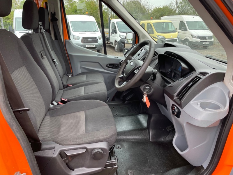 FORD TRANSIT 130BHP RWD Crew Van, Combi. 6 Seats. Heater. 2017