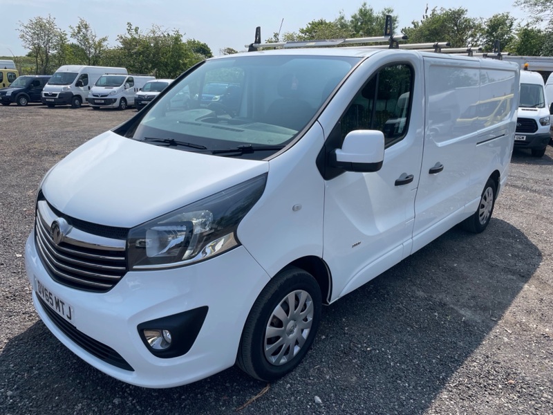 VAUXHALL VIVARO 2900  SPORTIVE LWB. AC. B-tooth. DAB. 2015