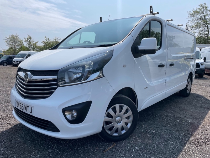 VAUXHALL VIVARO 2900  SPORTIVE LWB. AC. B-tooth. DAB. 2015